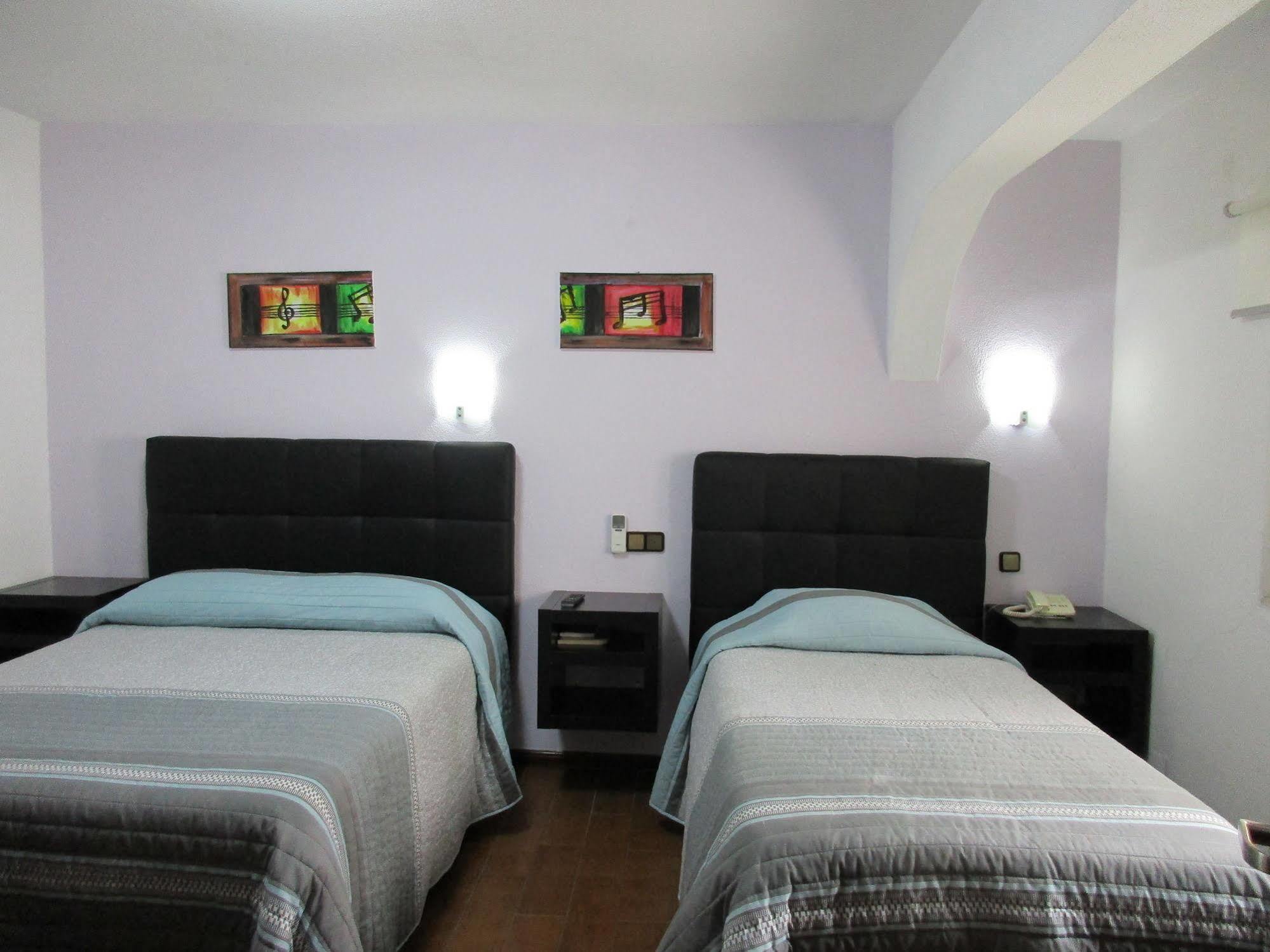 Hotel 4 Estacoes Chaves Extérieur photo