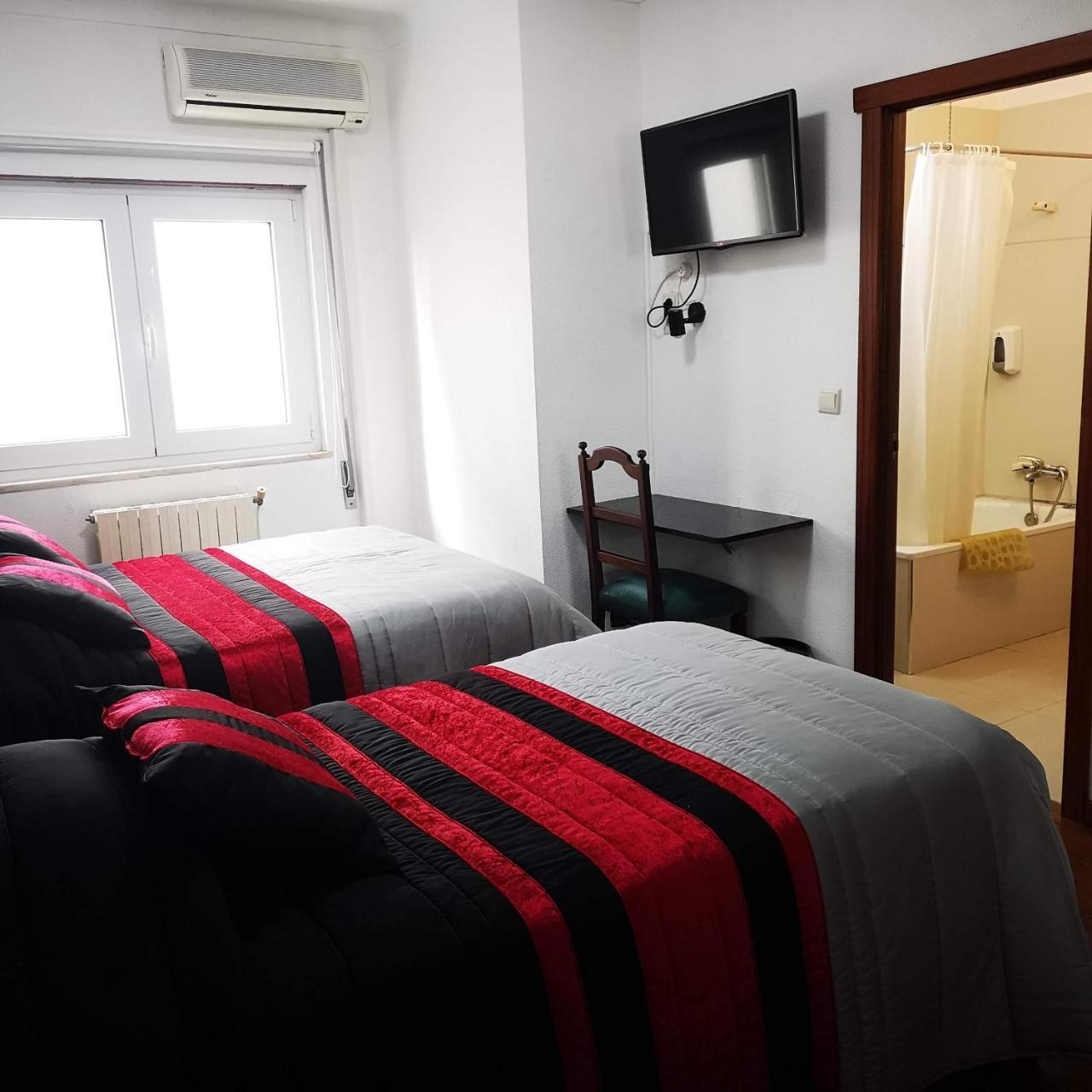 Hotel 4 Estacoes Chaves Extérieur photo